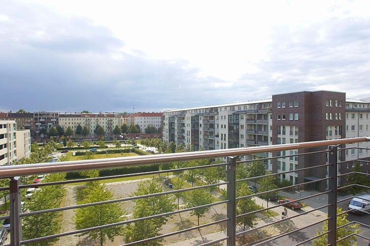 Spacious Studio Apartment Friedrichshain Βερολίνο Δωμάτιο φωτογραφία