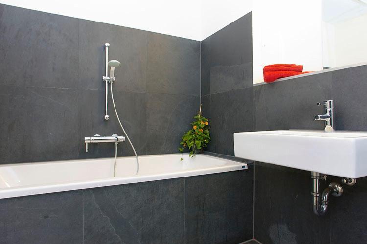 Spacious Studio Apartment Friedrichshain Βερολίνο Δωμάτιο φωτογραφία